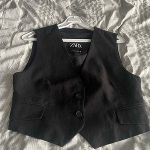 Zara black vest, never worn, perfect condition